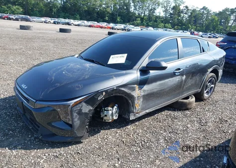 2025 Kia K4 Lxs from USA, damaged, VIN 3KPFT4DE8SE137003